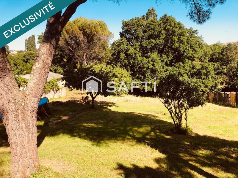 Maison - 240 m² - 8 pièces