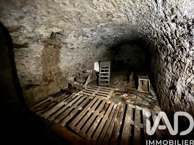 Maison - 225 m² - 10 pièces