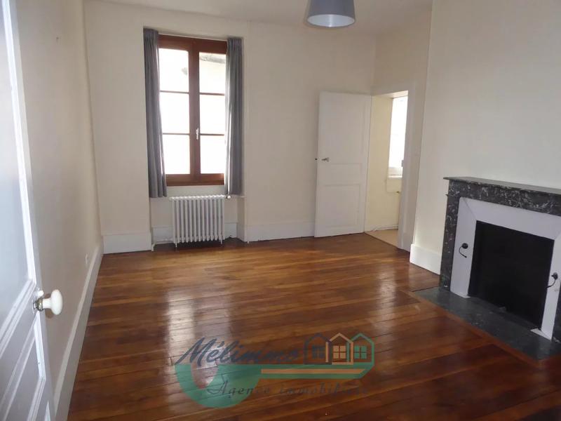 Maison - 91 m² - 7 pièces