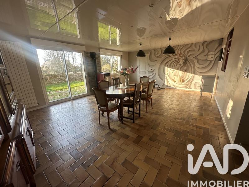 Maison de ville - 192 m² - 8 pièces