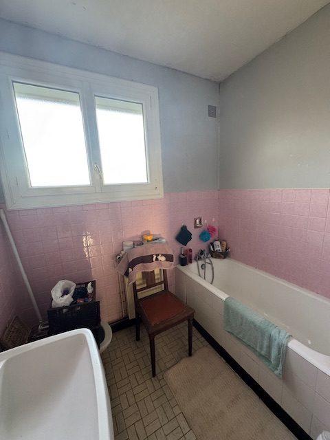 Maison - 84 m² - 3 pièces