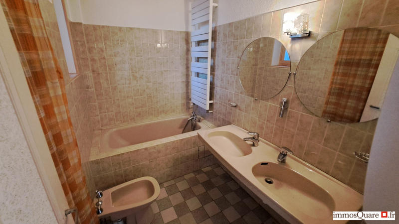 Appartement - 98 m² - 4 pièces