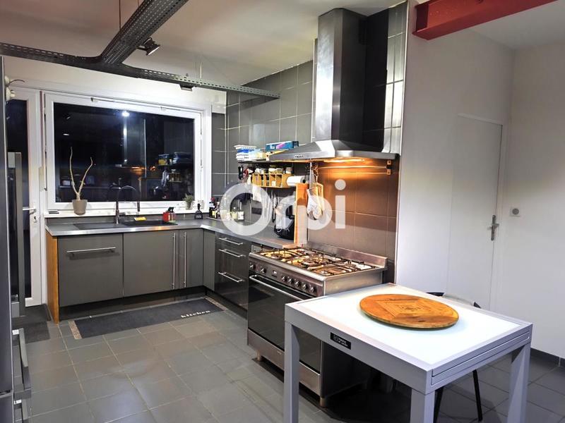 Maison - 210 m² - 6 pièces