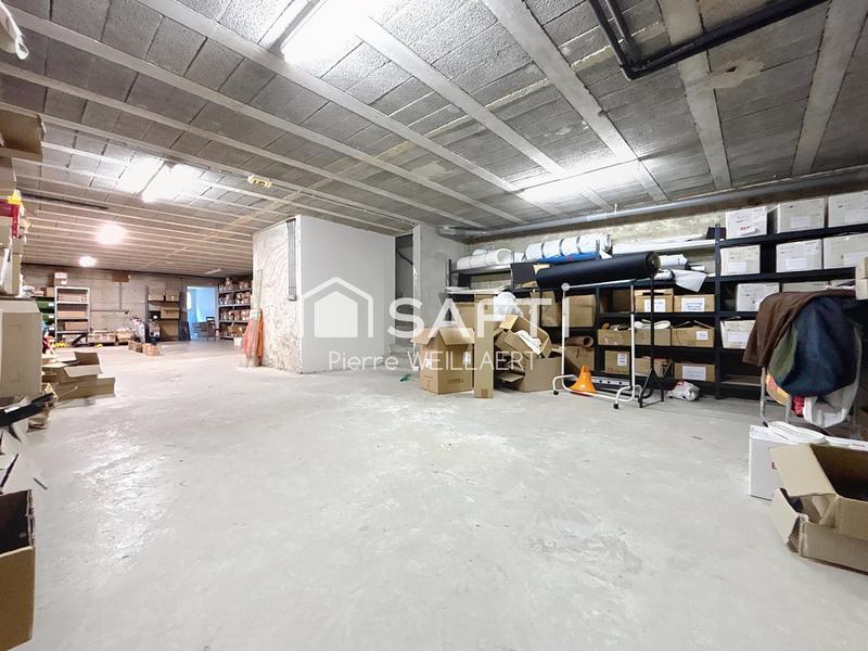 Local commercial - 231 m² - 4 pièces