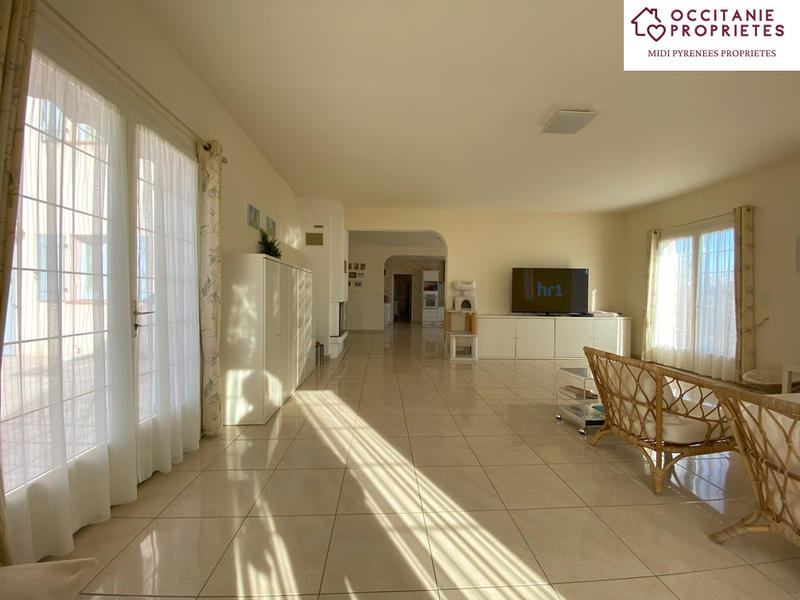 Maison - 211 m² - 5 pièces