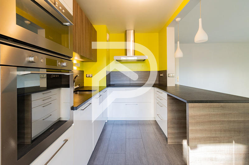 Appartement - 87 m² - 4 pièces