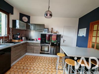 Maison - 161 m² - 8 pièces