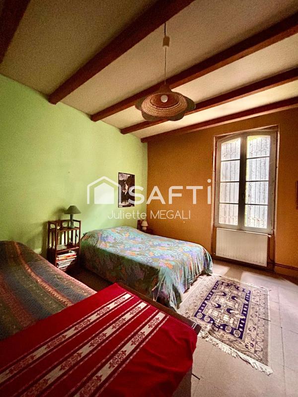 Maison - 170 m² - 9 pièces