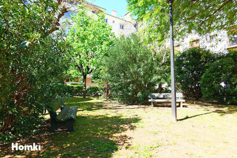 Appartement - 100 m² - 4 pièces