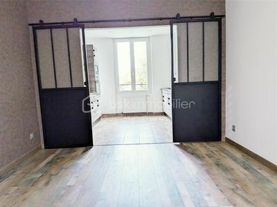 Maison de ville - 90 m² - 5 pièces