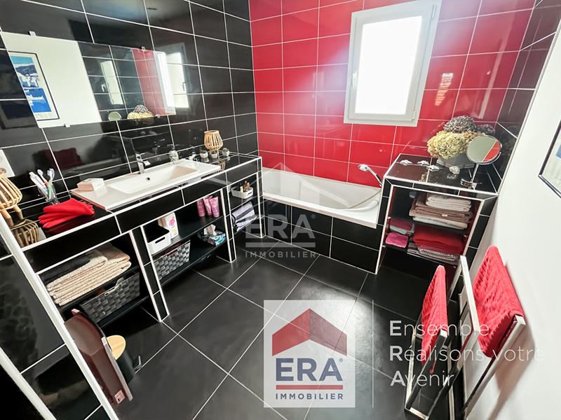 Maison - 125 m² - 4 pièces