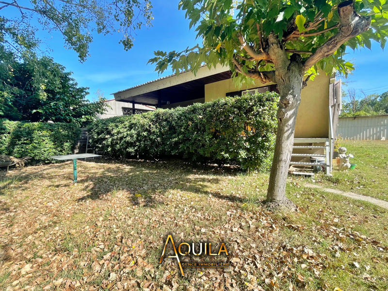 Maison - 300 m² - 10 pièces