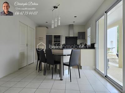 Pavillon - 165 m² - 6 pièces