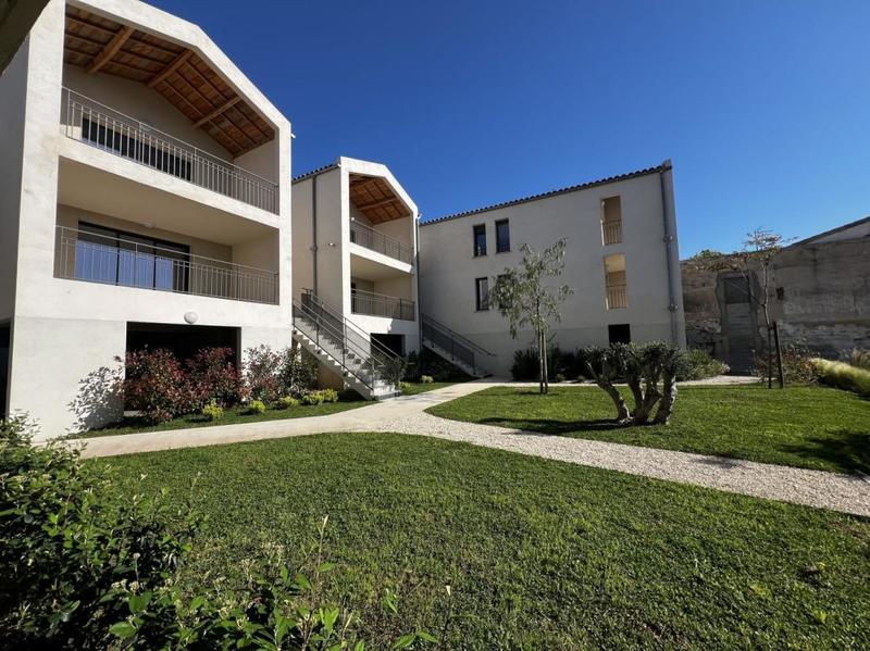 Appartement - 72 m² - 2 pièces