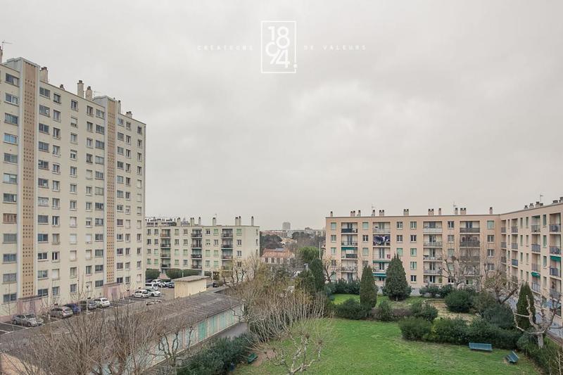 Appartement - 61 m² - 4 pièces