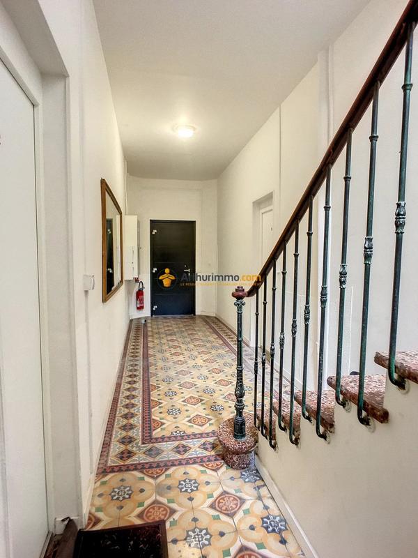 Immeuble - 268 m² - 15 pièces