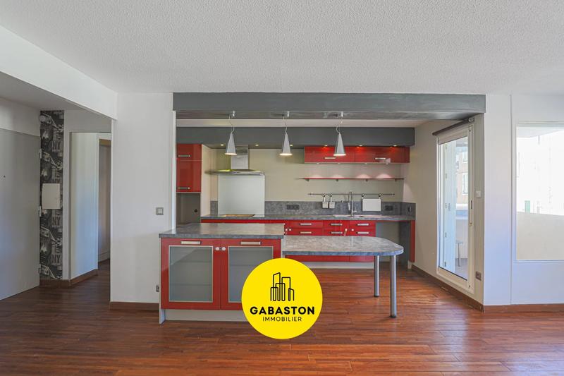 Appartement - 80 m² - 4 pièces