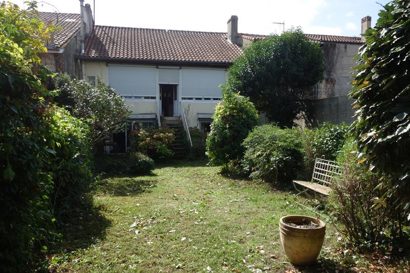 Maison ancienne - 184 m² - 8 pièces