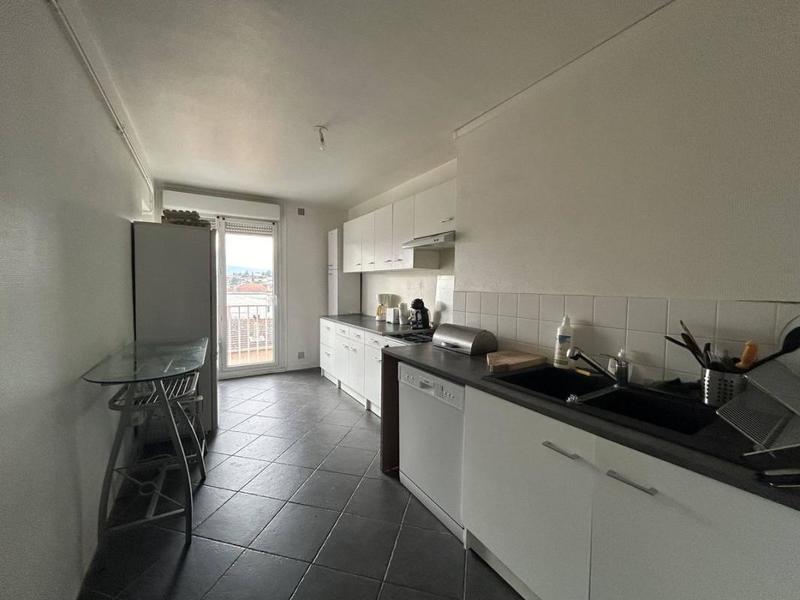 Appartement - 95 m² - 4 pièces