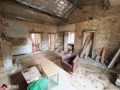 Maison - 94 m² - 4 pièces