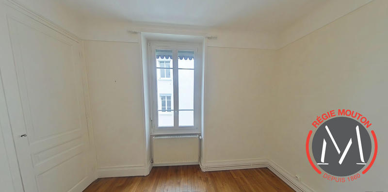 Appartement - 82 m² - 3 pièces