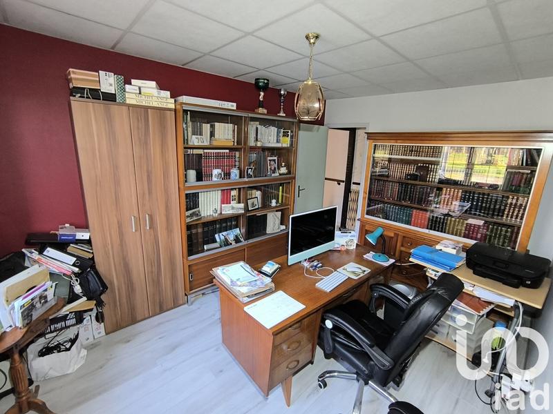 Maison - 230 m² - 9 pièces