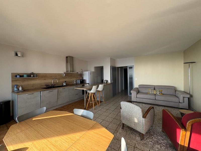 Appartement - 81 m² - 4 pièces