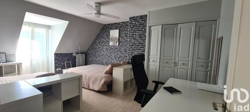 Maison - 219 m² - 6 pièces