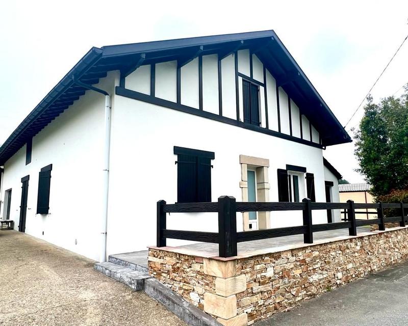 Maison - 64 m² - 4 pièces