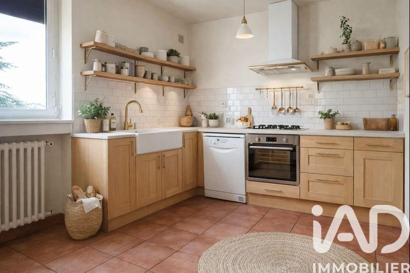 Appartement - 106 m² - 4 pièces