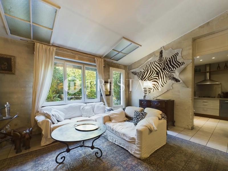 Maison - 207 m² - 7 pièces