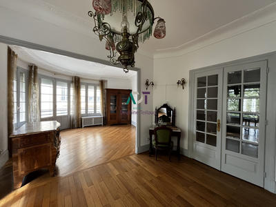 Appartement - 85 m² - 3 pièces