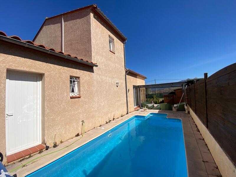 Maison - 98 m² - 5 pièces