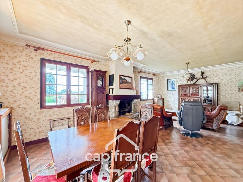 Maison - 162 m² - 7 pièces