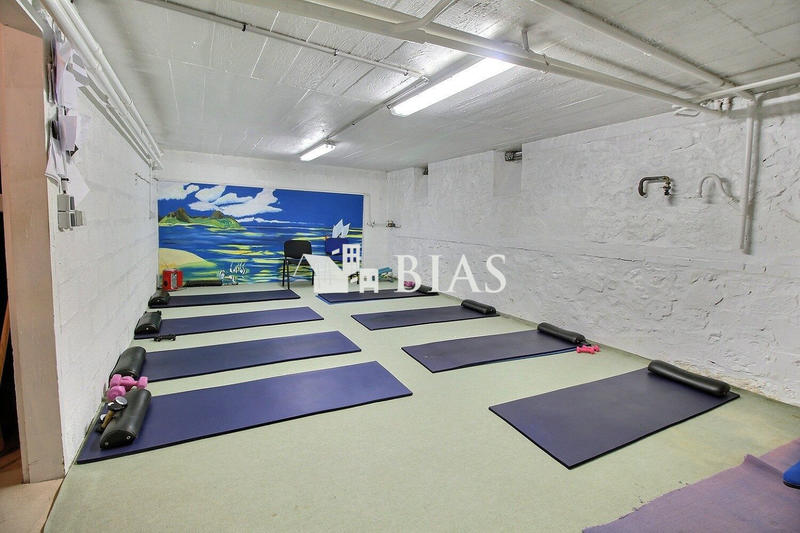 Maison - 145 m² - 9 pièces