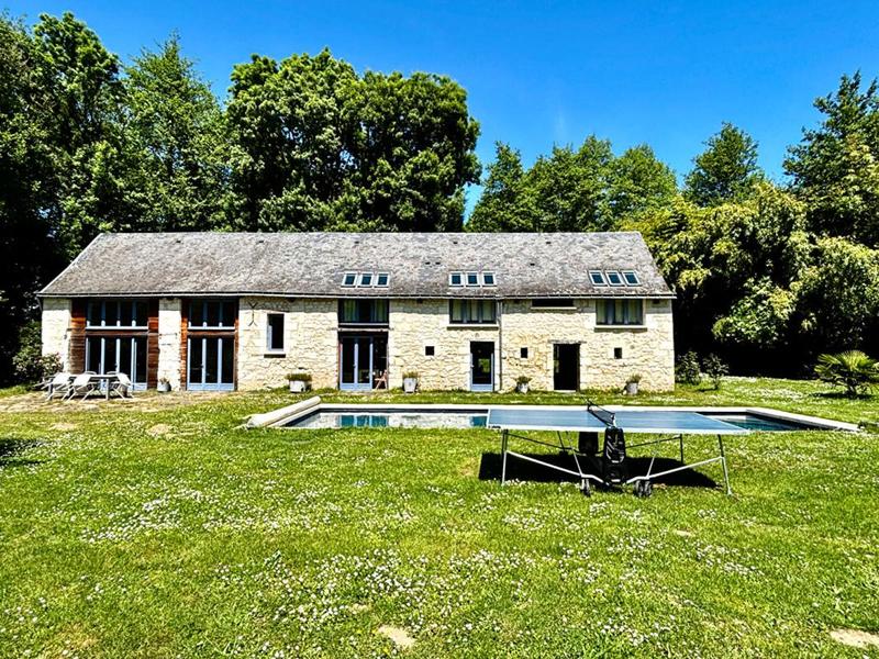 Moulin - 401 m² - 12 pièces