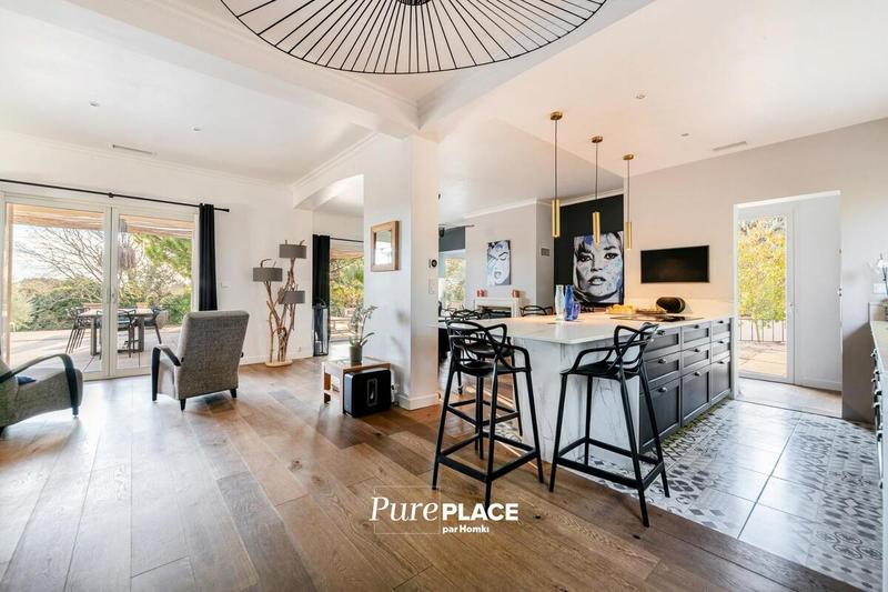 Maison - 269 m² - 6 pièces