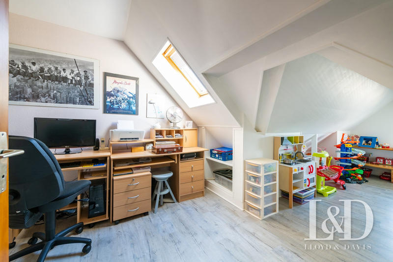 Maison - 105 m² - 5 pièces