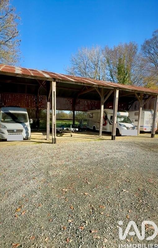 Maison - 206 m² - 8 pièces