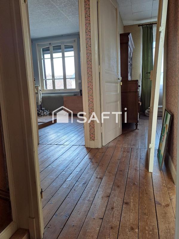 Maison - 92 m² - 6 pièces