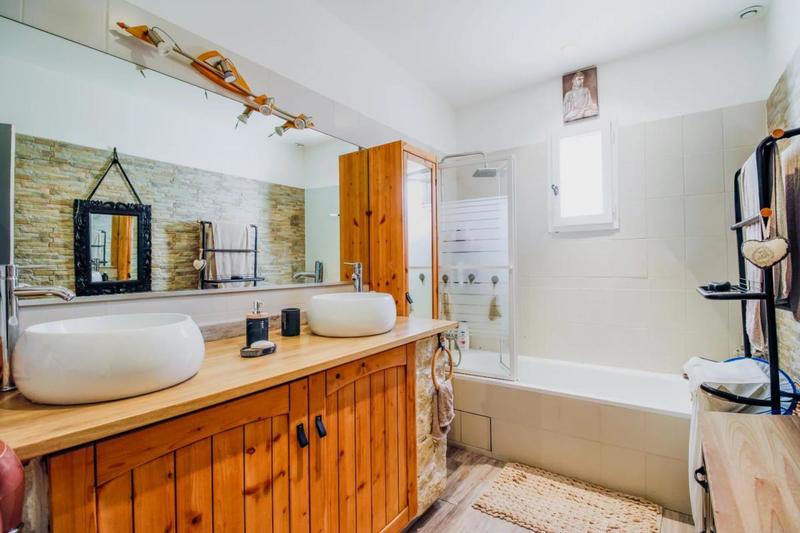 Maison - 105 m² - 4 pièces