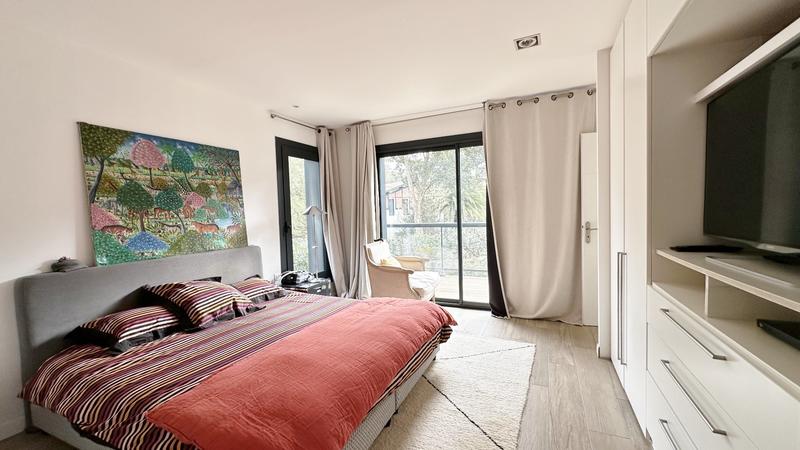 Maison contemporaine - 200 m² - 8 pièces