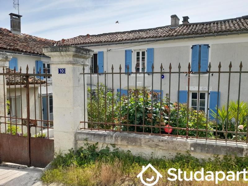 Chambre - 11 m² - 1 pièce