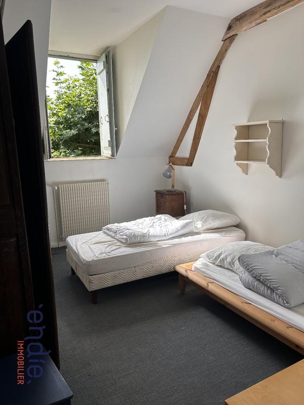 Maison - 190 m² - 8 pièces