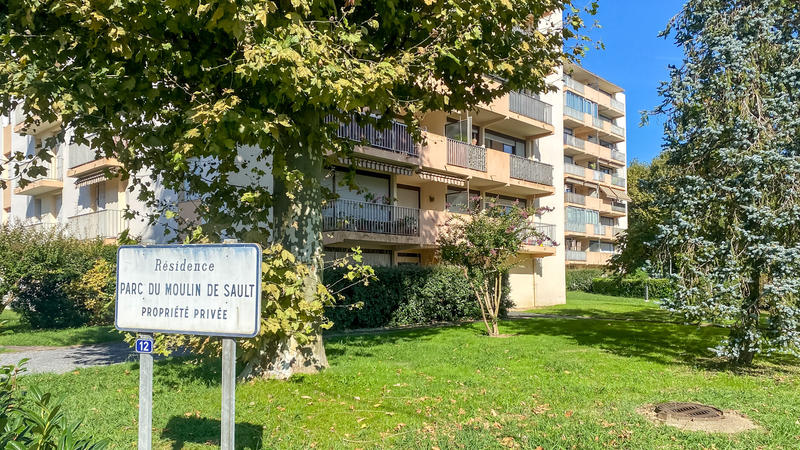 Appartement - 81 m² - 3 pièces