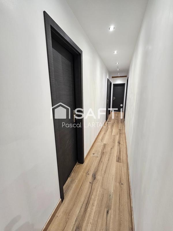 Maison - 216 m² - 7 pièces