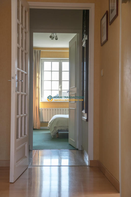 Maison - 215 m² - 7 pièces