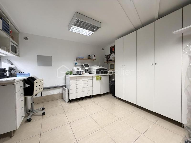 Local commercial - 22 m² - 1 pièce