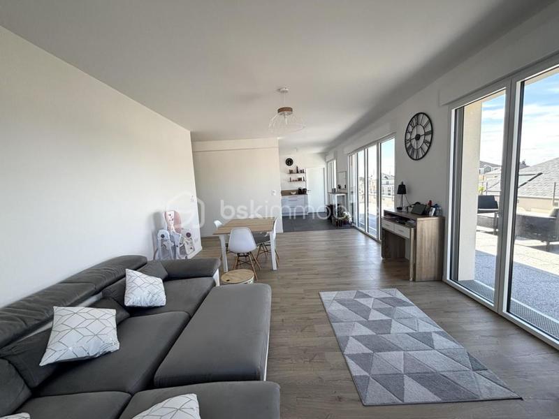 Appartement - 101 m² - 5 pièces