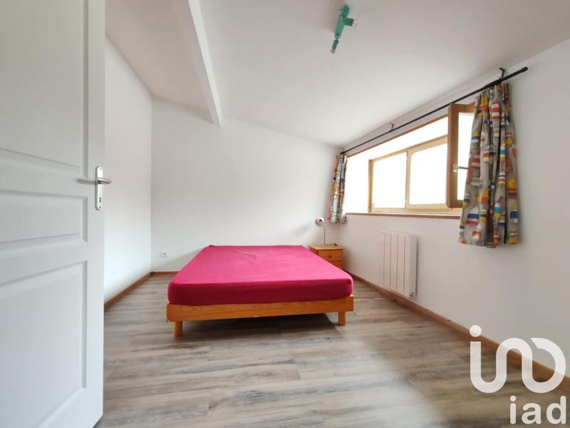 Maison - 239 m² - 9 pièces
